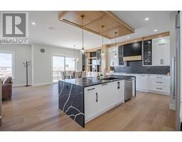 Kitchen - 300 Watercrest Place, Chestermere, AB T1X1X1 Photo 6