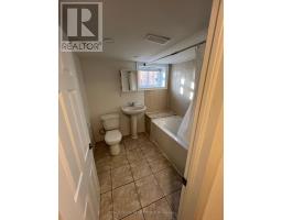 Lower 1753 Lawrence Ave W, Toronto, ON M6L1C9 Photo 6