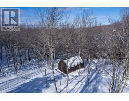 678 Centreview Rd, Hastings Highlands, ON K0J1L0 Photo 7