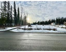 7540 Womack Road, Deka Lake Sulphurous Hathaway Lakes, BC V0K1X3 Photo 2