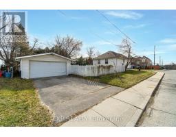 77 Westbourne Ave S, Toronto, ON M1L2Y3 Photo 3