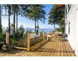70 Sweetwater Place, Lions Bay, BC V0N2E0 Photo 4