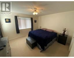 Primary Bedroom - 5050 13 Avenue Unit 16, Okanagan Falls, BC V0H1R4 Photo 6
