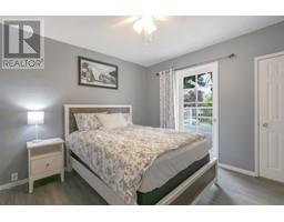 3625 Monmouth Avenue, Vancouver, BC V5R5S4 Photo 4