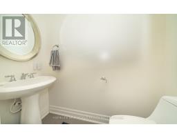 Bedroom 2 - 363 B Roehampton Ave, Toronto, ON M4P1S3 Photo 6