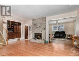 Family room/Fireplace - 61 Rideau Heights Drive, Ottawa, ON K2E7A7 Photo 6