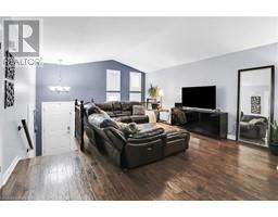Living room - 8409 Greenfield Crescent, Niagara Falls, ON L2H3J8 Photo 7