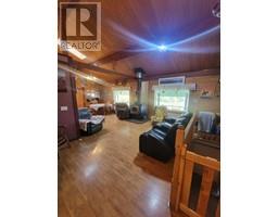 Living room - 3875 Bedell Drive, Chetwynd, BC V0C1J0 Photo 5