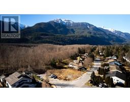 1583 Eagle Run Drive, Squamish, BC V0N1H0 Photo 4