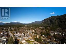 1583 Eagle Run Drive, Squamish, BC V0N1H0 Photo 5