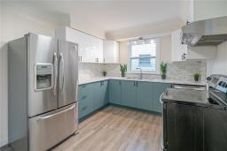 Eat in kitchen - 19 Fawell Avenue, St Catharines, ON L2S2V5 Photo 5