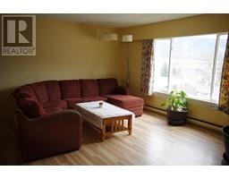 Living room - 381 Panorama Terrace, Lillooet, BC V0K1V0 Photo 4