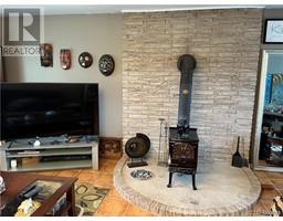 Living room - 1690 Queen Elizabeth, Bathurst, NB E2A4Y4 Photo 7