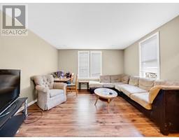 Living room - 564 Curry Avenue, Windsor, ON N9B2B9 Photo 5