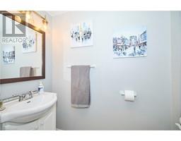 Full bathroom - 6263 Valley Way Unit 4, Niagara Falls, ON L2E0A1 Photo 5