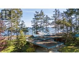 Primary Bedroom - 6055 Maclean Rd, Hornby Island, BC V0R1Z0 Photo 6