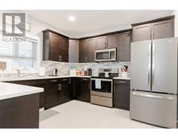 3pc Bathroom - 172 Siltstone Place, Fort Mcmurray, AB T9K0W6 Photo 7