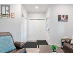 3pc Bathroom - 172 Siltstone Place, Fort Mcmurray, AB T9K0W6 Photo 2