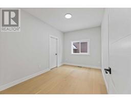 Laundry room - 182 Kinniburgh Crescent, Chestermere, AB T1X0M2 Photo 6