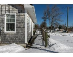 Primary Bedroom - 194 Dyke Road, Falmouth, NS B0P1P0 Photo 4