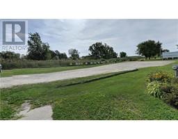 790 Quenneville Dr Drive, Lakeshore, ON N9A3E5 Photo 4