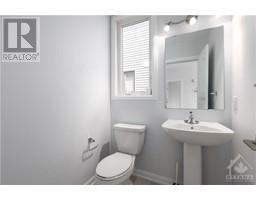 2pc Bathroom - 1109 Diamond Street, Rockland, ON K4K1P6 Photo 5