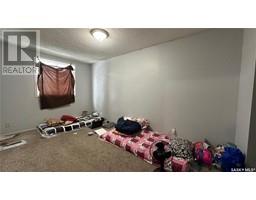 Primary Bedroom - 4150 Castle Road, Regina, SK S4S6A4 Photo 7