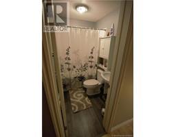 4pc Bathroom - 4928 58 Avenue, High Prairie, AB T0G1E0 Photo 7