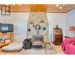 Living room - 336 Beecroft River Road, Cawston, BC V0X1C1 Photo 7