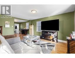 Bedroom 3 - 423 Welland Ave, St Catharines, ON L2M5V1 Photo 6
