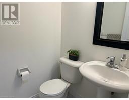 2pc Bathroom - 522 Banffshire Crescent, Kitchener, ON N2R1W7 Photo 4