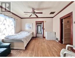 Primary Bedroom - 111 4th Avenue W, Rosetown, SK S0L2V0 Photo 6
