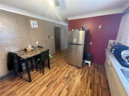 260 Young Street, Carberry, MB R0K0H0 Photo 5