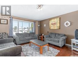 Living room - 1006 Whitewood Crescent, Saskatoon, SK S7J4L1 Photo 2