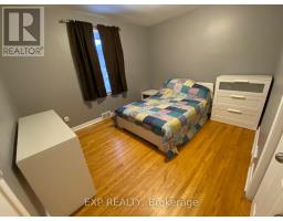 Bedroom 3 - 6332 Dunn St, Niagara Falls, ON L2G2P7 Photo 5