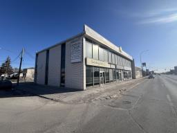 3303 Portage Avenue, Winnipeg, MB R3K0W7 Photo 4