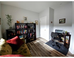 Living room - 184 Shadow Mountain Boulevard, Cranbrook, BC V1C0C6 Photo 6