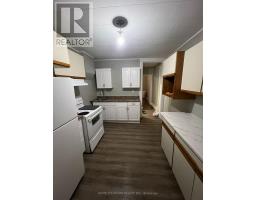 Upper 157 Rutherford Ave, Peterborough, ON K9J5C8 Photo 3