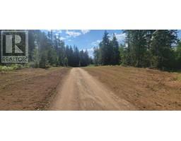 Lot 1 Dl 2 Yellowhead Highway, Clearwater, BC V0E1N1 Photo 2