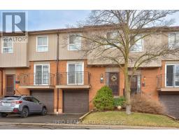 12 725 Vermouth Ave, Mississauga, ON L5A3X5 Photo 2