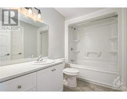 4pc Bathroom - 399 Voyageur Place, Embrun, ON K0A1W0 Photo 7