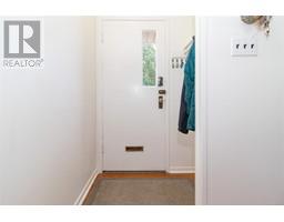Bedroom - 1725 &hion St, Victoria, BC V8R4Z8 Photo 6