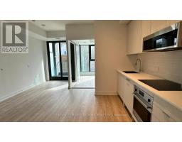 414 250 Lawrence Ave W Ave W, Toronto, ON M5M1B2 Photo 3