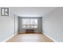 108 31 Clearview Hts, Toronto, ON M6M2A2 Photo 7