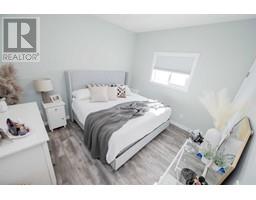 Primary Bedroom - 9067 80 Avenue E, Grande Prairie, AB T8X0W3 Photo 7