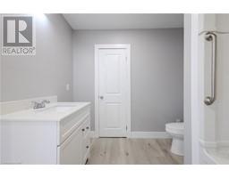 4pc Bathroom - 109 Queenston Boulevard, Fort Erie, ON L2A1K9 Photo 6