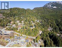 1024 Goat Ridge Drive, Squamish, BC V8B1J2 Photo 4