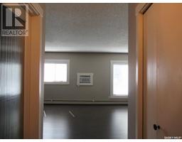 Bedroom - 201 201 3rd Avenue W, Kindersley, SK S0L1S0 Photo 3