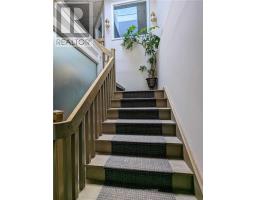 3 331 Trowers Rd, Vaughan, ON L4L6A2 Photo 4