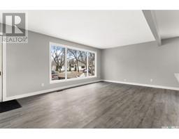 Living room - 3604 Grassick Avenue, Regina, SK S4S0Y9 Photo 3